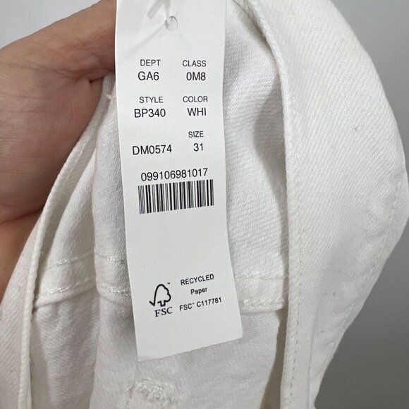 Relaxed denim short in white raw hem woman's size 31 new with tag - Picture 12 of 15